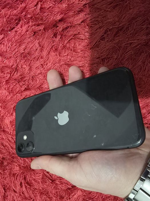 -Iphone 11, Black, 128Gb, 4Ram, Bat 100%, stare foarte buna-semne usoa