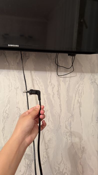 продам телевизор Samsung