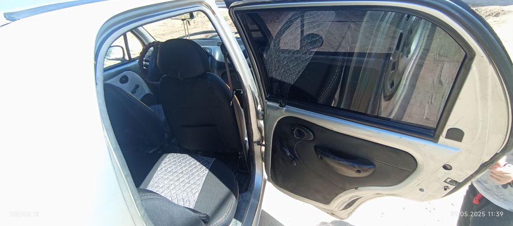 Матиз 2006 сотилади матор ремонт болган, олдинги 2 балон тоза удар йок