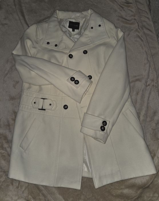 Haina eleganta alb unt