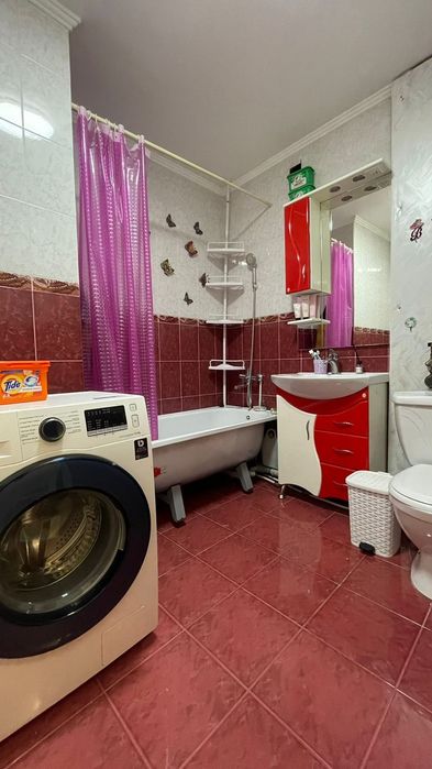 Үш бөлме үи сатылады