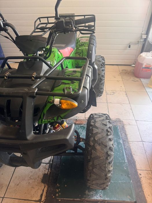 Продам квадроцикл ATV-250
