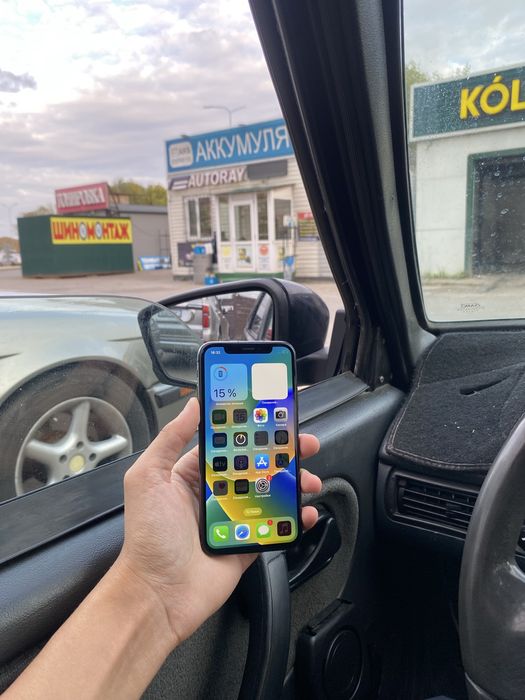 Продам срочно iPhone X 256GB