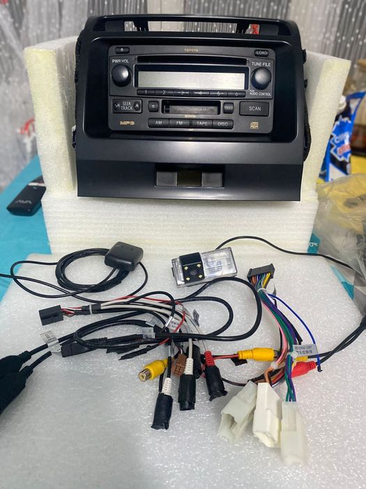 Магнитофон на машине