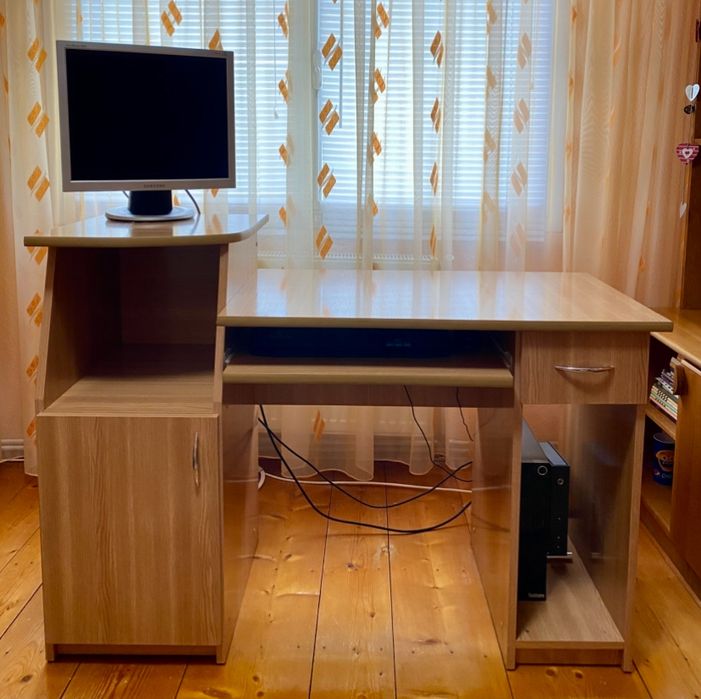 Birou calculator cu sertare si dulap bej
