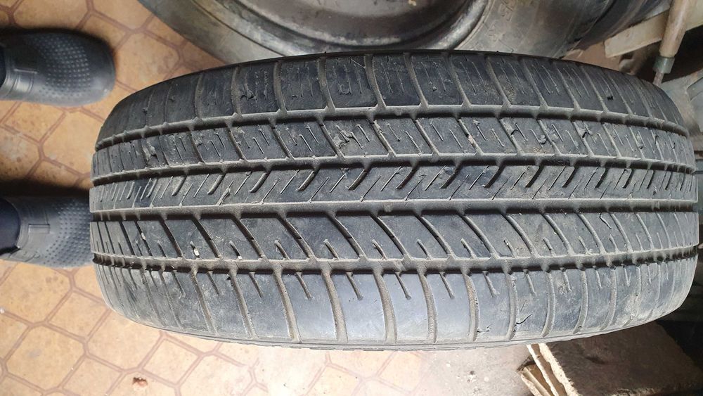 Гуми за автомобил 14-ки 15-ки 16- и 17-ки