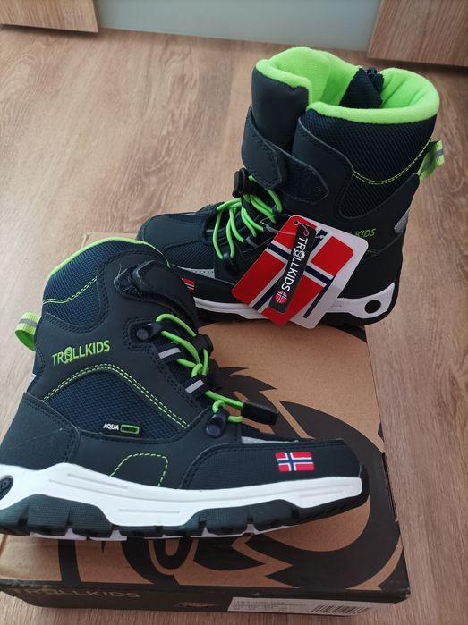 Нови Зимни боти/ботуши N28