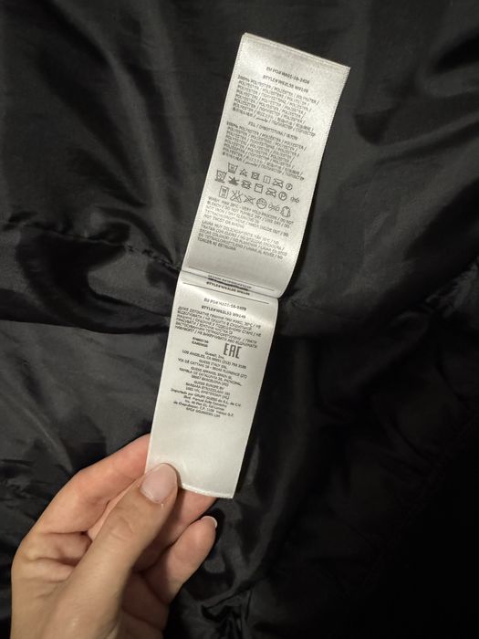 Geaca Guess originala