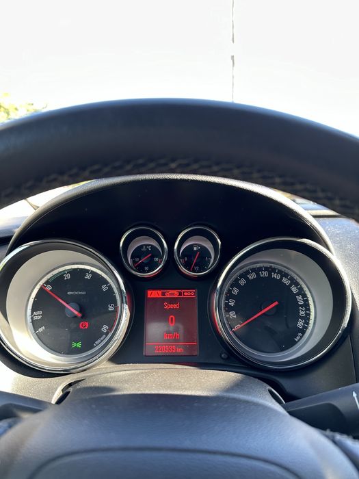 Opel Astra J  - An 2014 - 1.7 CDTI