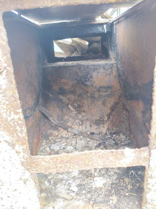 Продам печку, как показано на изображение. На счёт цены, на месте