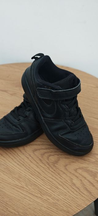 Adidasi piele Nike mar. 32