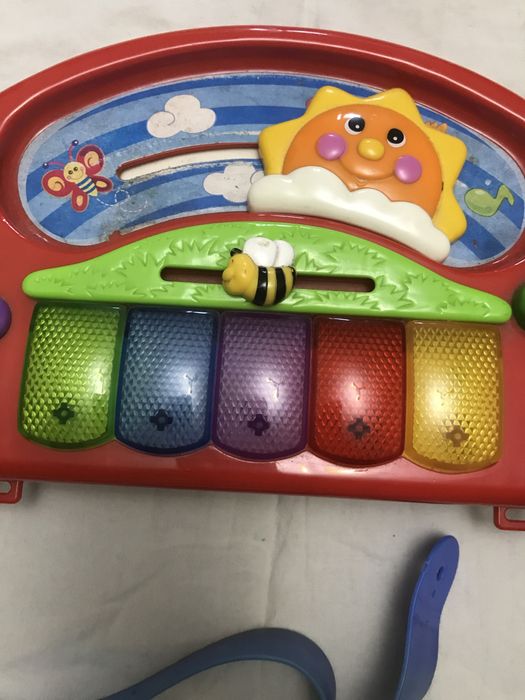 Музыкальное пианино, погремушки