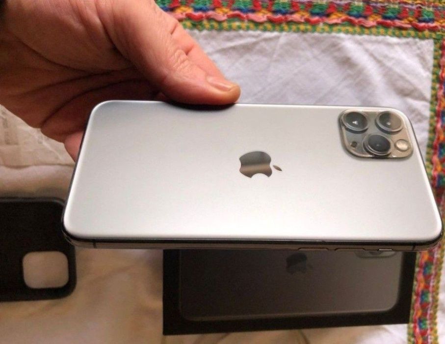 11 pro, primul proprietar, stare 10/10