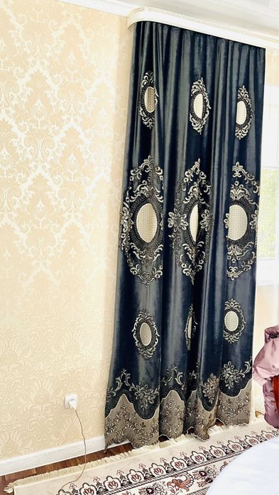 Продам шторы с тюлем для зала (гостиной)