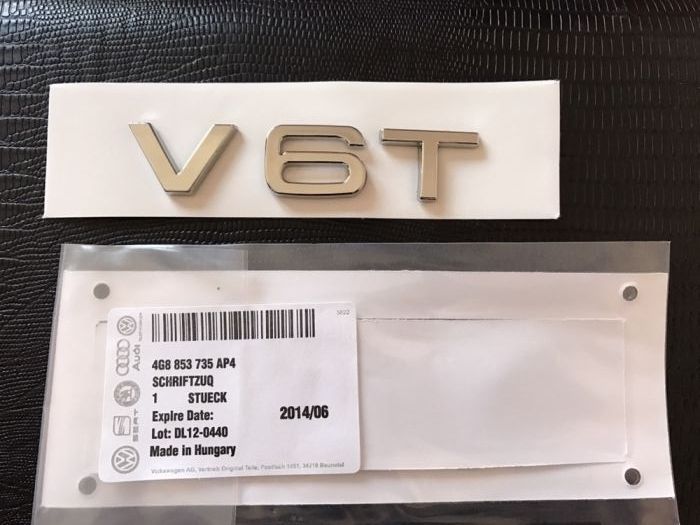 Emblema Audi V6T aripa abs