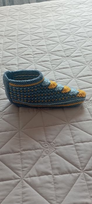 Вязаные следочки.