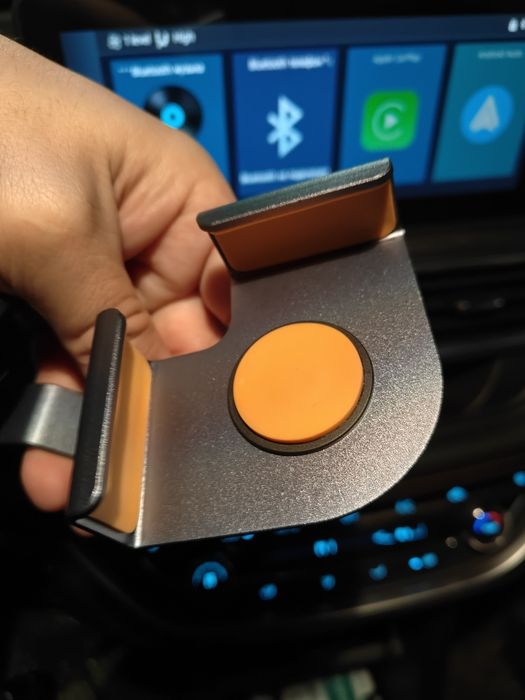 Автомобильный держатель телефона