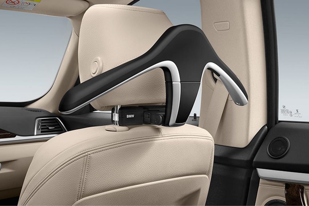Вешалка BMW. Плечики BMW