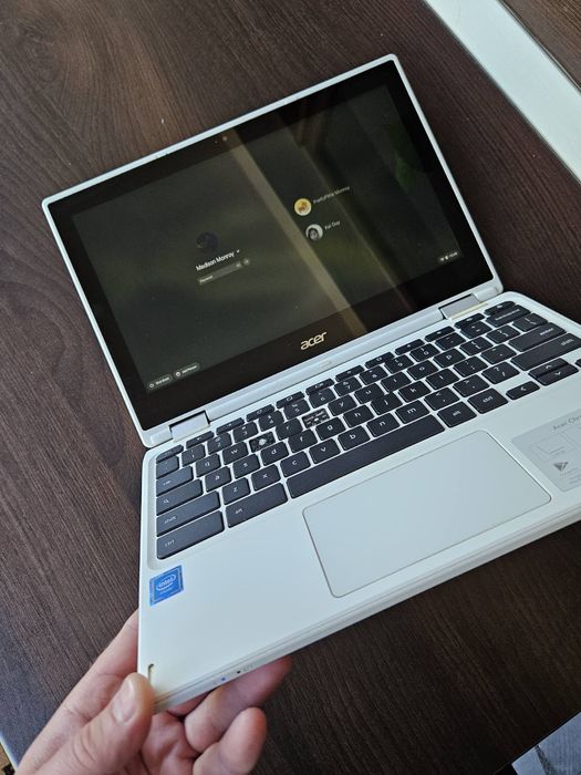 Acer Chromebook R 11 и HP Envy m6