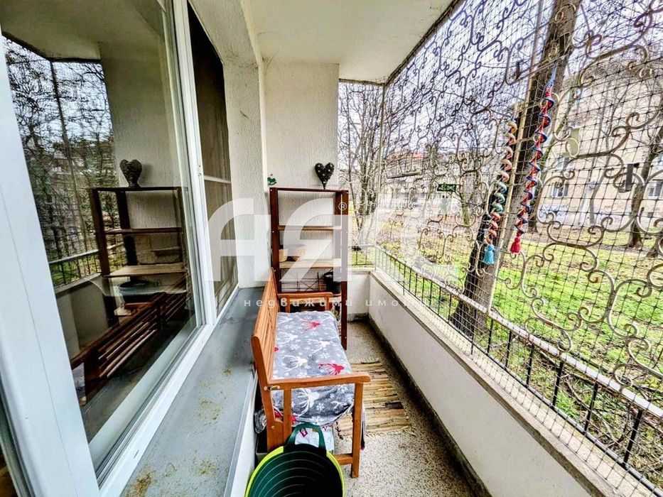 Продава се Тристаен апартамент в София, Изток - 91 кв.м за 2130 €/кв.м - Снимка #9