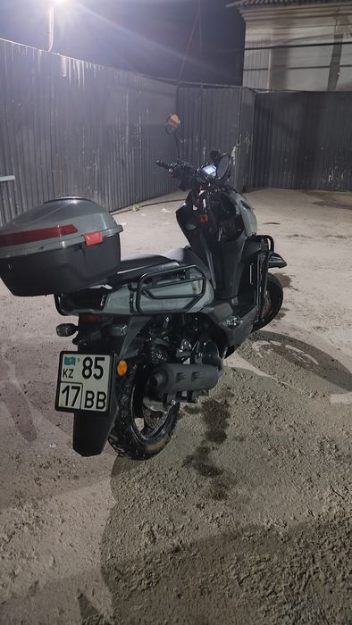 TANK Bennali 180cc