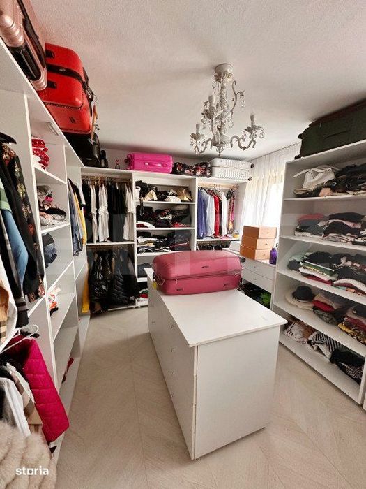 Casa impunatoare de lux – ultra dotata si mobilata - locatie deosebi