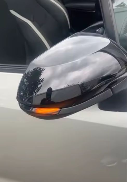 Динамични LED мигачи за огледала за Toyota Corolla Yaris Sienta