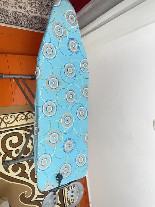 Гладильная доска киім үтіктегіш