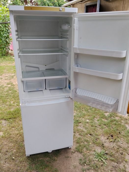 Продам холодильник Индезит