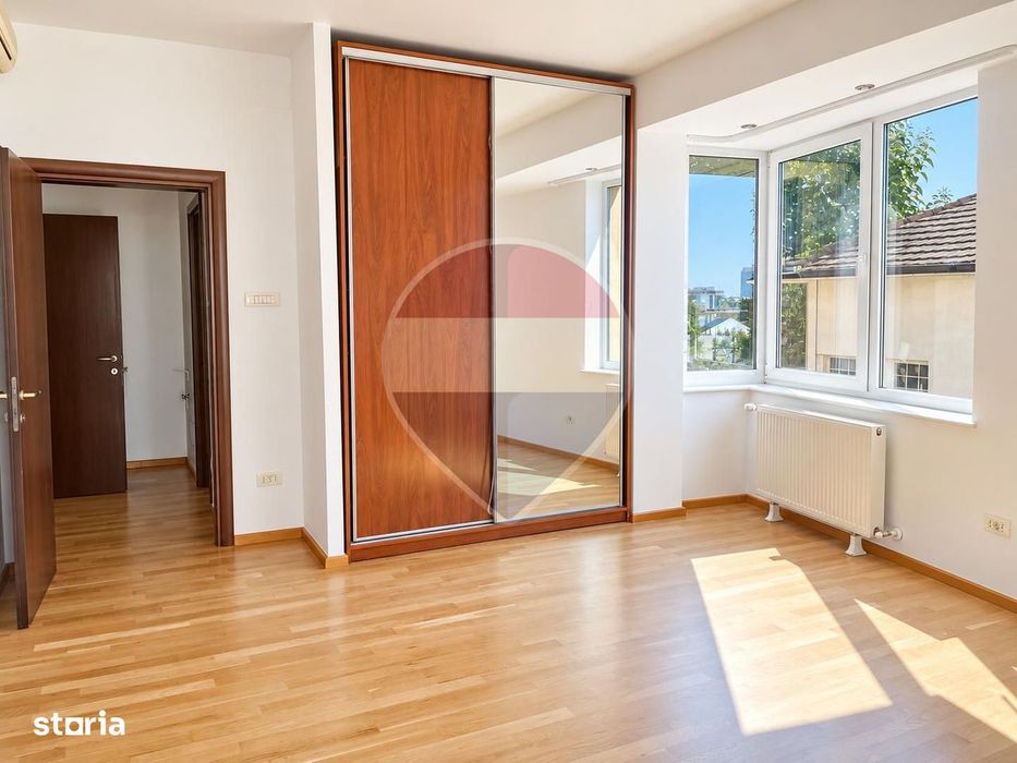Apartament 3 camere de inchiriat | Singur pe palier |