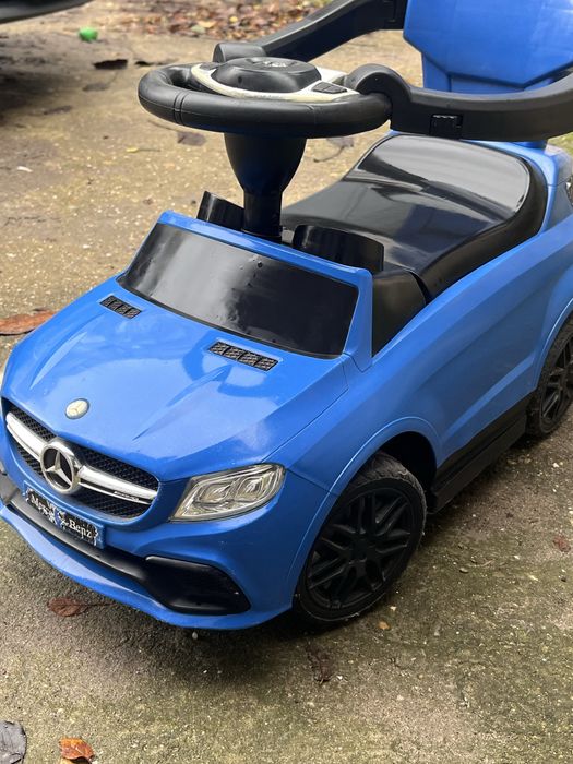 Детска кола за бутане “Chipolino” Ride-on със сенник MERCEDES