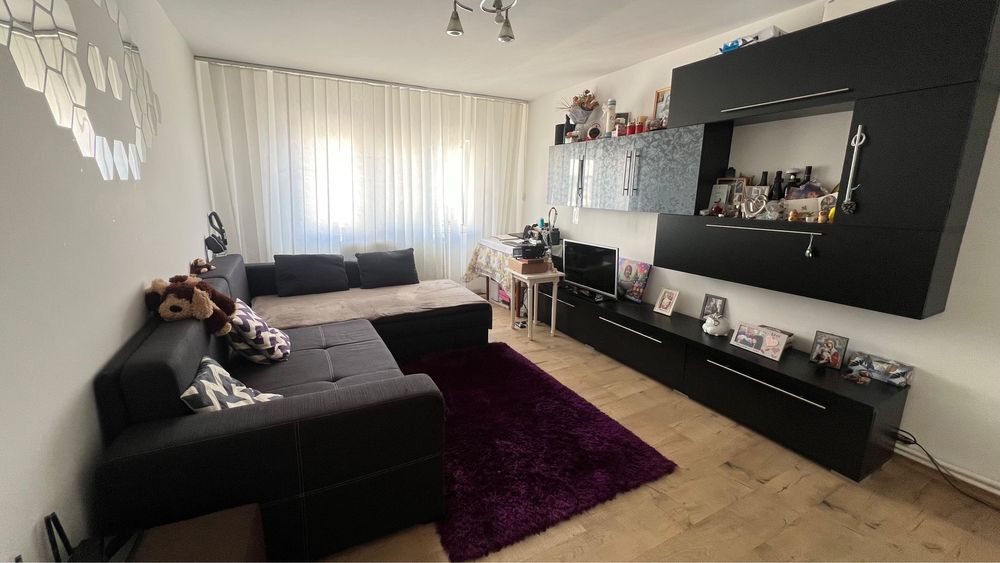 Vand apartament 2 camere decomandate !