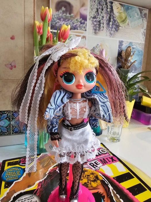 Păpușă LOL Surprise Pop B.B. + accesorii + CADOU