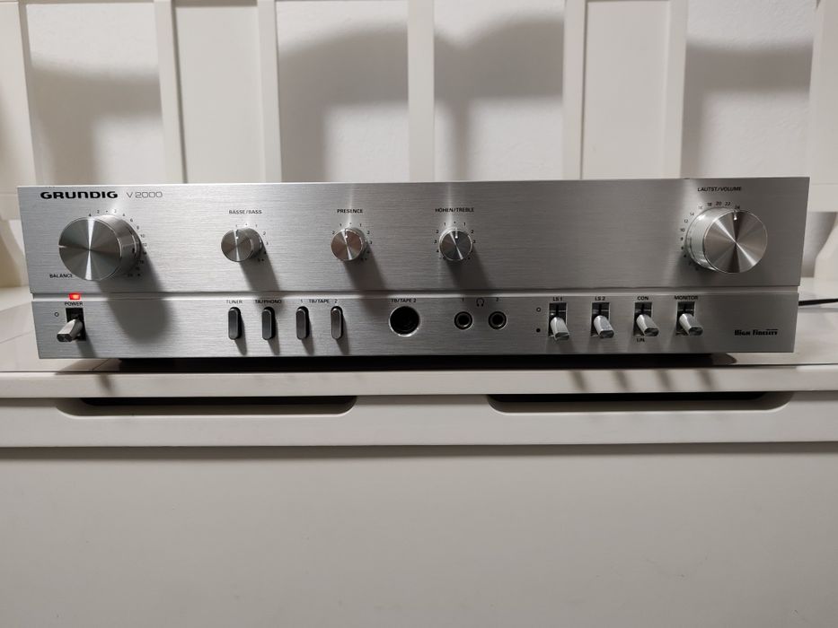 Grundig V 2000, Germania