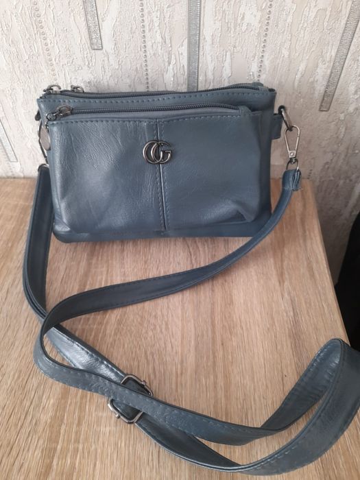 Продам 2  сумки  почти новые