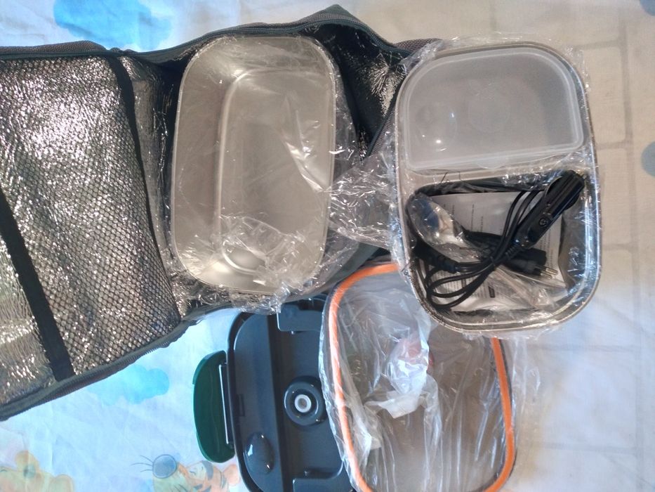 Cutie electrică, pentru prânz încălzitor, 2 compartimente portabil,cu tacâmuri.