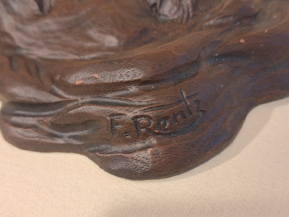 Австралийски керамчни маски маркирани