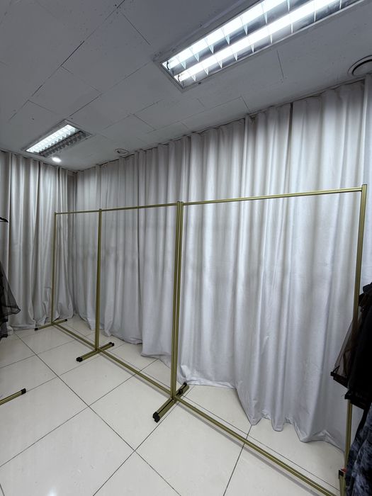 Продам шторы и зеркало