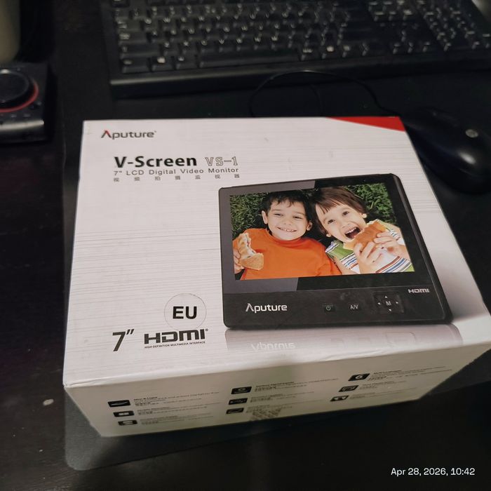 Vând monitor video  LCD Aputure  V-screen VS-1 de  7"