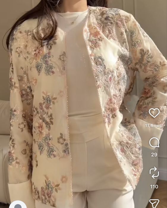 Накидка с вышивкой на весну