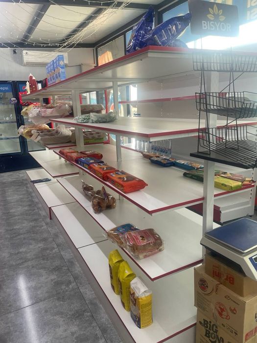 Продаю стелажи для магазина