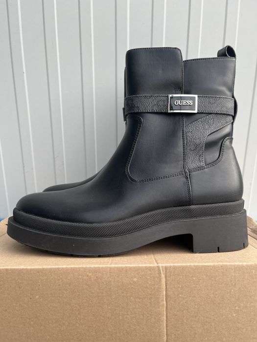 Дамски боти Guess номер 40