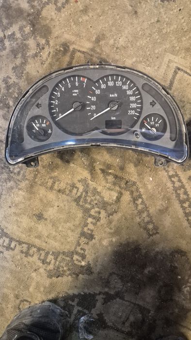 Оригинални Табла / Километраж за Опел Корса Ц 2000- 2005г