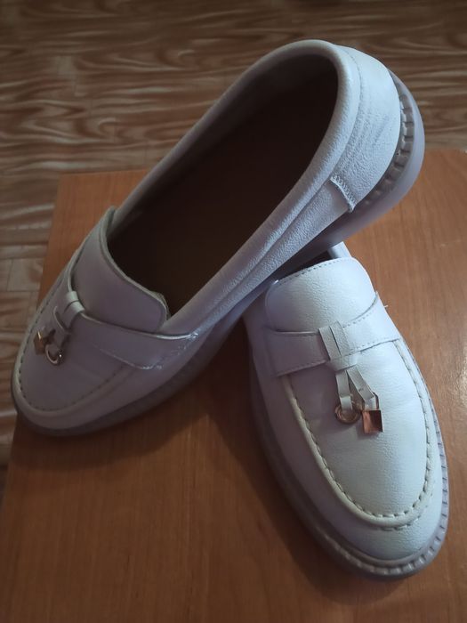 Кожаные    лоферы.