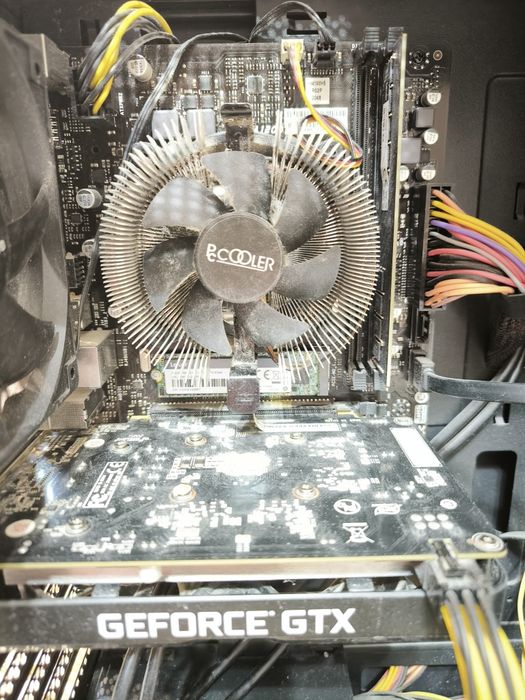 Продам игровой компьютер кейс