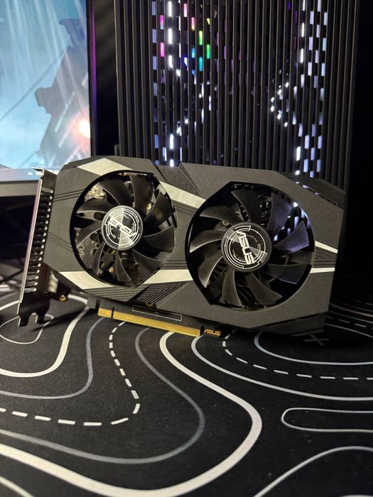 Видеокарта Nvidia GTX 1650 (На пломбах)