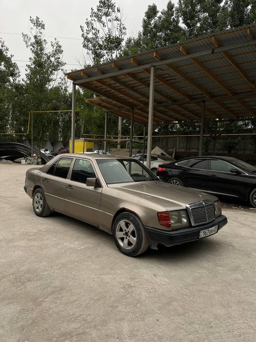 Мерседес 124 2.3л