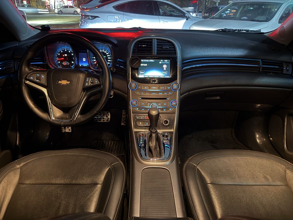 Малибу 1 сотилади холати жуда зўр