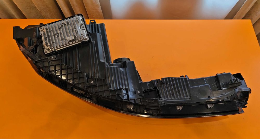 Фара левая (LH) для Zeekr 007 (после аварии, электроника целая)