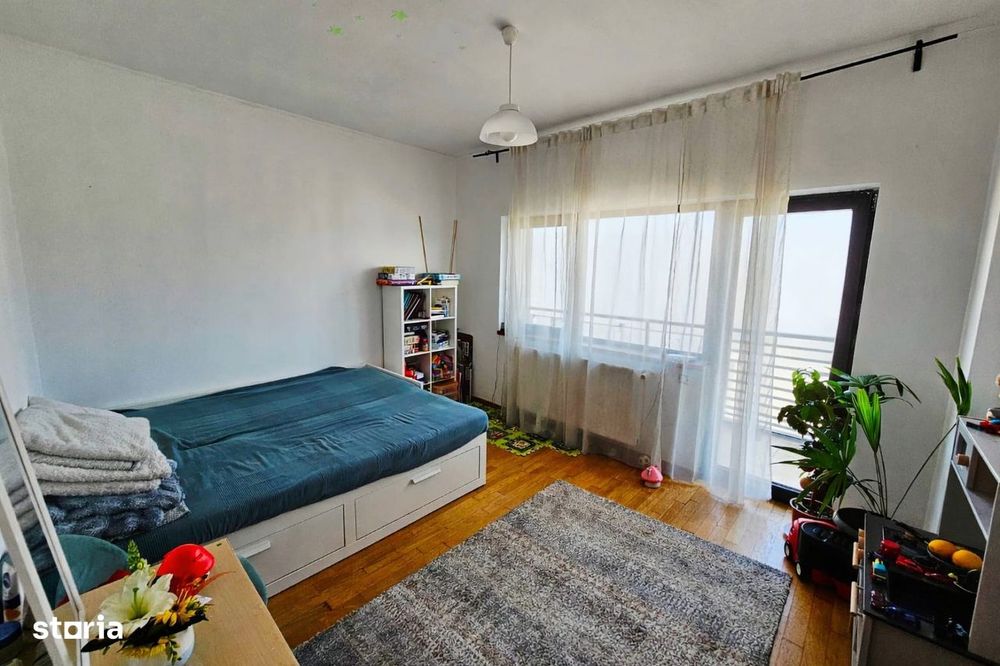Apartament 3 camere, 130mp, terasa și gradina